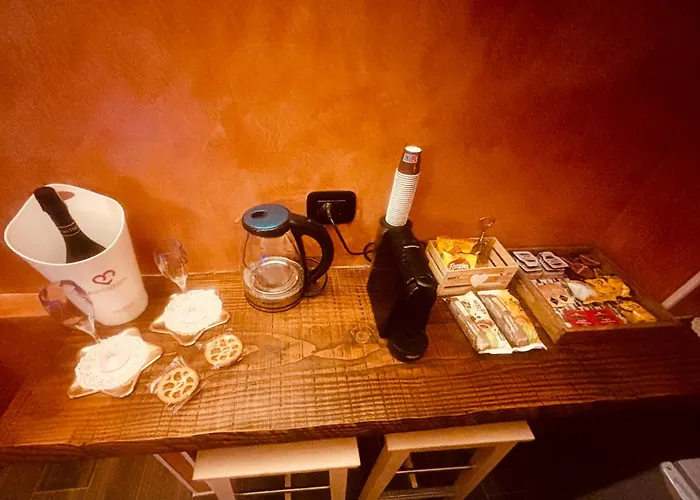 Liebeshotel Moya 1 - In *