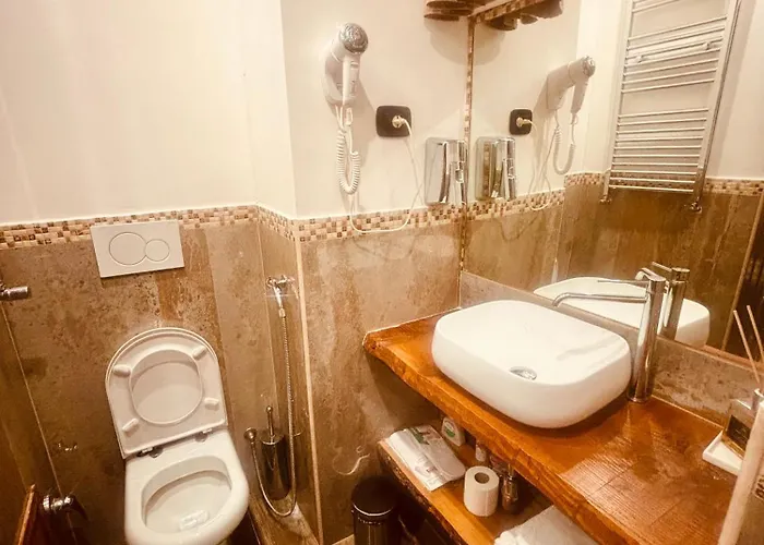 Liebeshotel Moya 1 - In